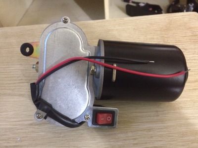 電動(dòng)車雨刮器、電動(dòng)三輪車雨刮器、電動(dòng)四輪雨刮器、農(nóng)用車雨刮器