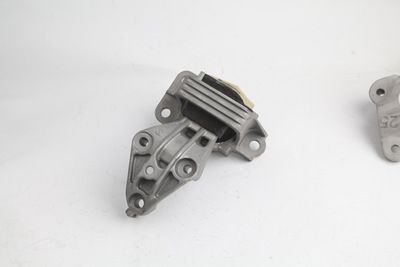 雷諾-發(fā)動機機頂膠(進口)MEGANE III Hatchback (BZ0_)