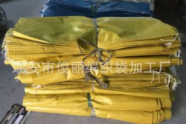 蛇皮袋，服裝包裝袋，羽絨服包裝，紙箱包裝，物流運(yùn)輸