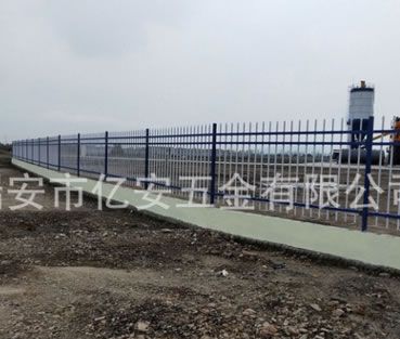 鋅鋼護欄圍欄定做小區別墅鐵藝護欄網施工防護隔離欄