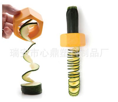 廚房用品創(chuàng)意螺旋切黃瓜器 廚房小工具黃瓜切片神器