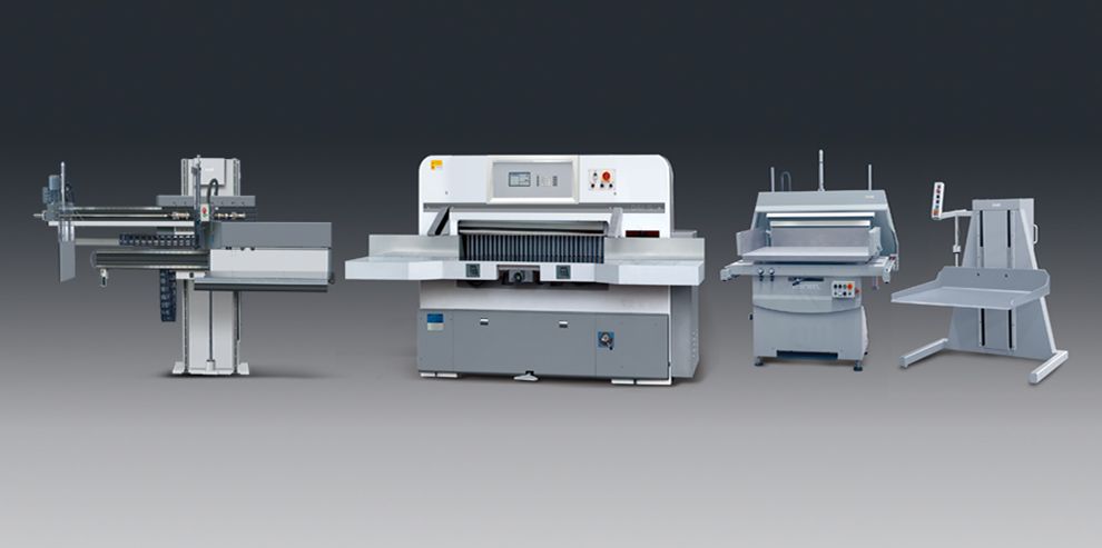 裁切配套系統(tǒng)（闖紙機(jī)、升降機(jī)、卸紙機(jī)）